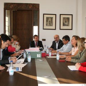 l Ayuntamiento inicia los trámites para renovar el césped artificial del campo de fútbol anexo del Salto del Caballo