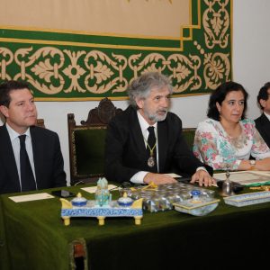 l alcalde asiste a la inauguración del curso de la Real Academia de Bellas Artes y Ciencias Históricas de Toledo