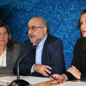 l Gobierno local pide que “El caballero de la mano en el pecho” se quede en Toledo y una moratoria para las “rentas antiguas”