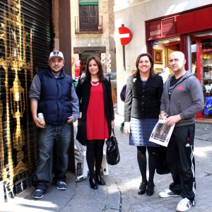 l Ayuntamiento supervisa los murales de los cierres metálicos de los locales del Casco Histórico