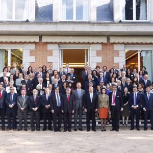l Rey recibe a García-Page y representantes de 70 comunidades sefardíes  de todo el mundo