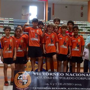 os alevines del CD Ciudad de Toledo Fútbol-Sala ganan su VII Torneo Nacional “Corpus”