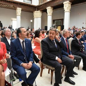 a alcaldesa de Toledo asegura que “Toledo va a ser por fin reconocido” tras la Toma de Posesión de García-Page