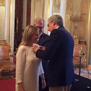 a alcaldesa recibe con “gran orgullo y honor” la insignia como miembro de la Asamblea del Grupo de Ciudades Patrimonio