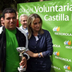 a alcaldesa expresa el apoyo del Ayuntamiento a las personas con discapacidad en el X Día del Voluntariado de Iberdrola