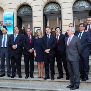 a alcaldesa destaca el “esfuerzo, tesón y la apuesta por la creación de empleo” de los empresarios en los Premios CECAM