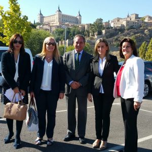 olón tiende la mano al sector del automóvil para que continúe desarrollando la Feria del Vehículo de Ocasión en Azarquiel