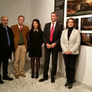 l equipo de Gobierno respalda una muestra sobre cuatro crisis humanitarias en el mundo a través de Médicos Sin Fronteras