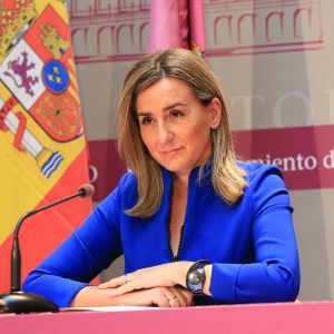 l Ayuntamiento firma un convenio con Defensa para la cesión de los terrenos del aparcamiento disuasorio de Santa Teresa  