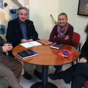 l Ayuntamiento estudia con la asociación de vecinos “Alcántara” las actuaciones del Plan de Empleo en Santa Bárbara