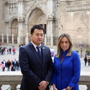 ilagros Tolón se reúne con los directivos de Tiens a quienes agradece su viaje a Toledo y les anima a invertir en la ciudad