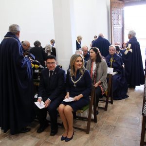 a alcaldesa participa en la liturgia de reapertura de la Iglesia de San Lucas tras el proceso de rehabilitación acometido