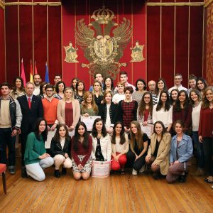 a alcaldesa destaca el papel de la Escuela Municipal de Idiomas “como pieza esencial del progreso de la ciudad”