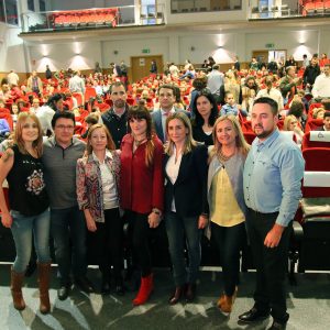 xito de participación del concierto de Rozalén y Candela y Son a beneficio de ASEM, que cuenta con el apoyo del Ayuntamiento