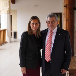 a alcaldesa destaca en la toma de posesión de Ángel Felpeto como consejero de Educación “su talla humana y profesional”