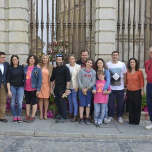 a alcaldesa felicita personalmente a la Asociación provincial de Empresarios Floristas por su “gran trabajo” en el Corpus Christi