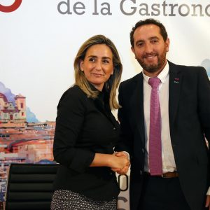 yuntamiento y Tello firman el convenio de patrocinio de la “Capitalidad Gastronómica” que traerá un Récord Guinness