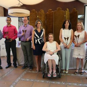 a alcaldesa agradece el esfuerzo, el tesón y el optimismo con el que ADEMTO afronta su trabajo en la ciudad desde hace 20 años
