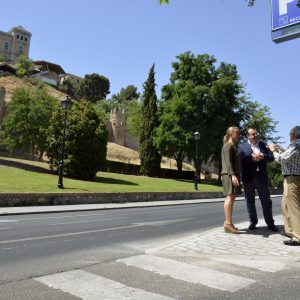 l Ayuntamiento realiza diversas obras de adecentamiento en el Paseo de Recaredo para mejorar el tránsito de los peatones