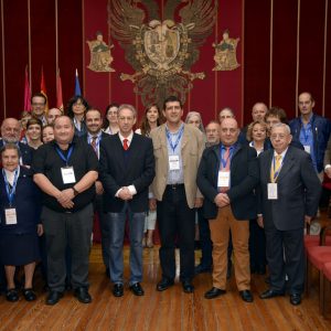 a Sala Capitular del Ayuntamiento acoge la visita de los organizadores y participantes del XII Congreso Lares