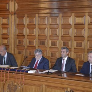 l Ayuntamiento incrementará su relación con la Real Academia de Bellas Artes por el 30º aniversario como Ciudad Patrimonio