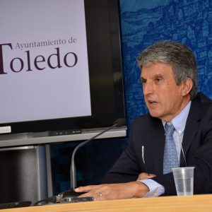 l Ayuntamiento convoca a los vecinos para explicar el informe del amianto y espera la propuesta de los técnicos de la comisión