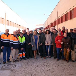 ilagros Tolón celebra la Navidad con los trabajadores de los talleres municipales y de la empresa del servicio de agua