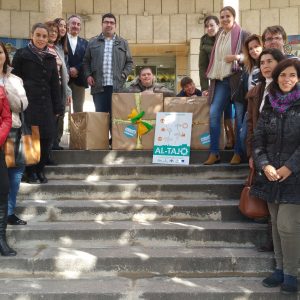 a Lanzadera de Empleo de Toledo recoge 350 juguetes que destinará a niños hospitalizados y familias sin recursos