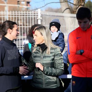 a alcaldesa escenifica el apoyo al atletismo toledano en la inauguración de la huella honorífica a Irene Sánchez-Escribano