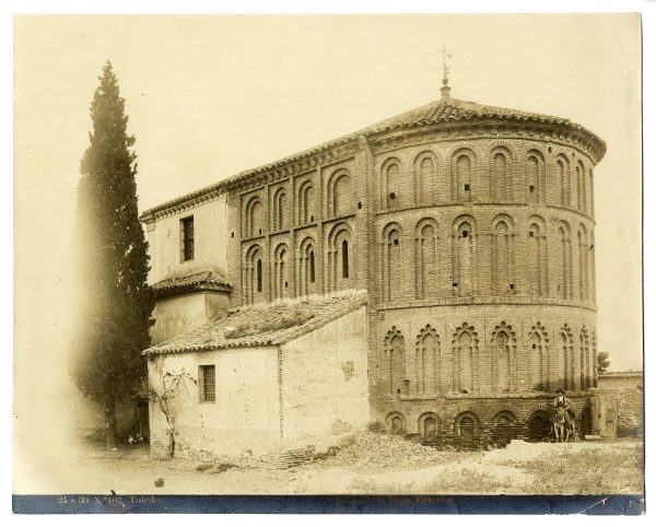 301 - Exterior de la ermita del Cristo de la Vega