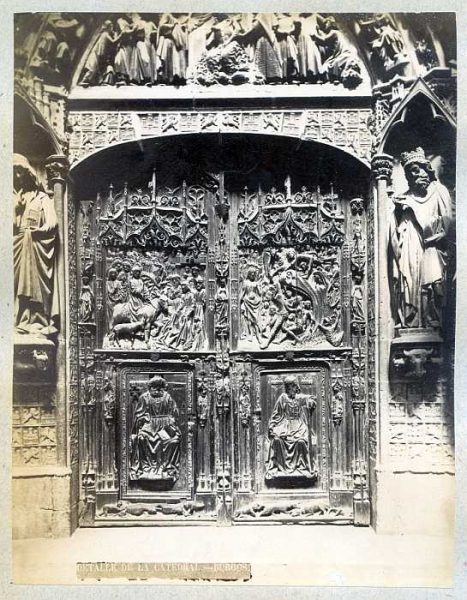 Burgos-Catedral - Claustro - Puerta-Colección Luis Alba_LA-2131030-PA