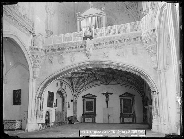 CA-0358-VI_Convento de San Juan de los Reyes-Interior de la iglesia y coro