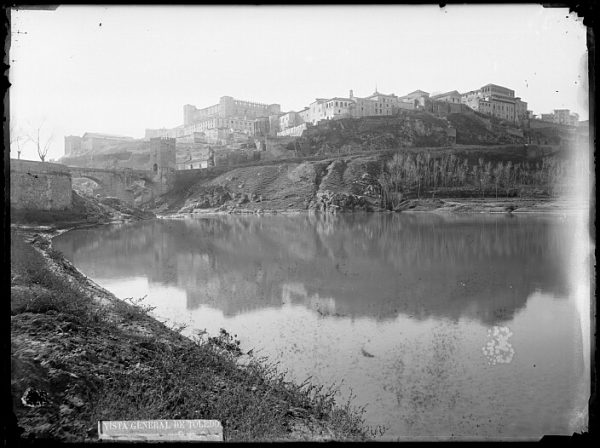 CA-0414-VI_Vista panorámica de Toledo desde el nordeste