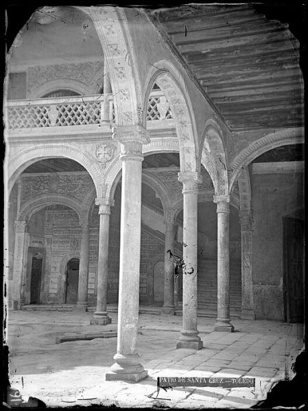 CA-0516-VI_Hospital de Santa Cruz-Patio