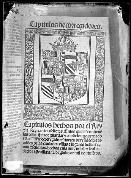 CA-0804-VI_Grabado del escudo imperial de Carlos V reproducido en un libro editado en 1527