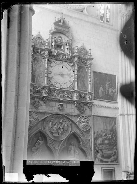 Catedral-Detalle de la Puerta de la Feria o del Reloj desde el interior_CA-0186-VI