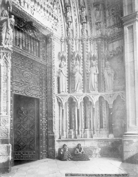 Catedral-Detalle de la Puerta de la Feria o del Reloj_CA-0188-PA