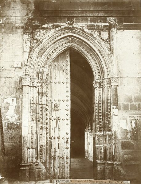 Catedral-Exterior de la Puerta del Niño Perdido de acceso al claustro_CA-0209-PA