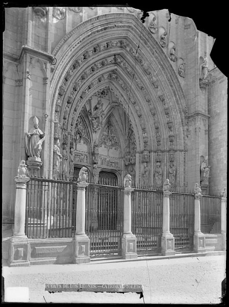 Catedral-Puerta de los Leones_CA-0201-VI