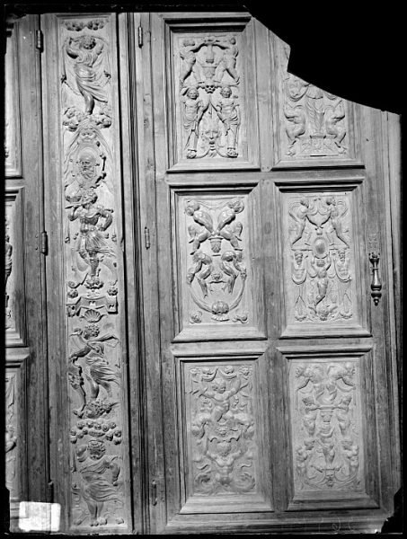 Catedral-Puerta de un armario en la Antesala Capitular_CA-0214-VI