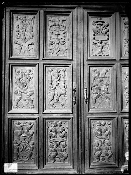 Catedral-Puerta de un armario en la Antesala Capitular_CA-0216-VI