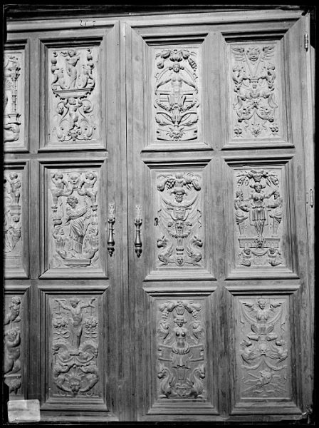 Catedral-Puerta de un armario en la Antesala Capitular_CA-0249-VI