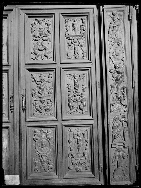 Catedral-Puerta de un armario en la Antesala Capitular_CA-0250-VI