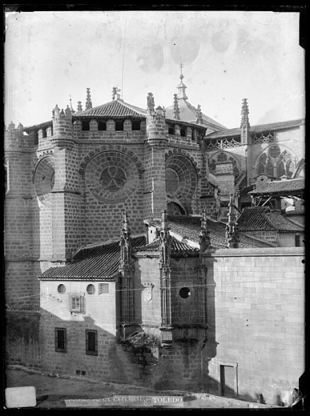 Catedral-Vista exterior de la capilla de Santiago_CA-0167-VI