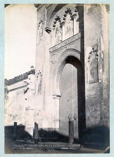 Córdoba-Catedral - Puerta-Colección Luis Alba_LA-431050-PA