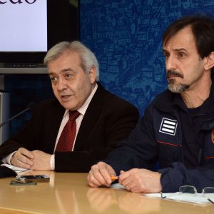 l Parque de Bomberos ofrece cursos a colectivos ciudadanos y entidades para saber actuar en caso de incendio