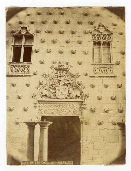 Salamanca-Casa de las Conchas - Fachada - Detalle-Colección Luis Alba_LA-3431104-PA