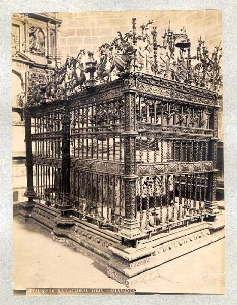 Salamanca-Catedral vieja - Sepulcro gótico-Colección Luis Alba_LA-1331083-PA