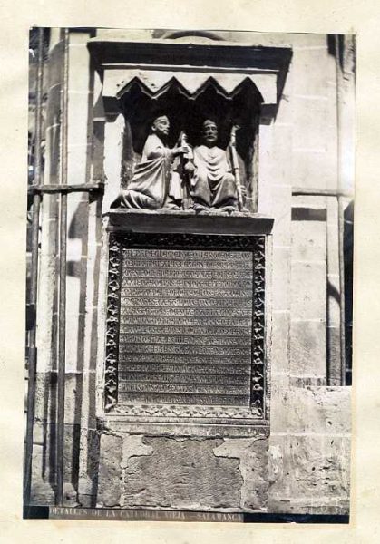 Salamanca-Catedral vieja - Sepulcro gótico-Colección Luis Alba_LA-1631086-PA