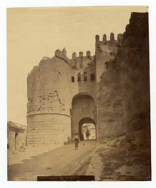 Segovia-Puerta de San Andrés-Colección Luis Alba_LA-431143-PA